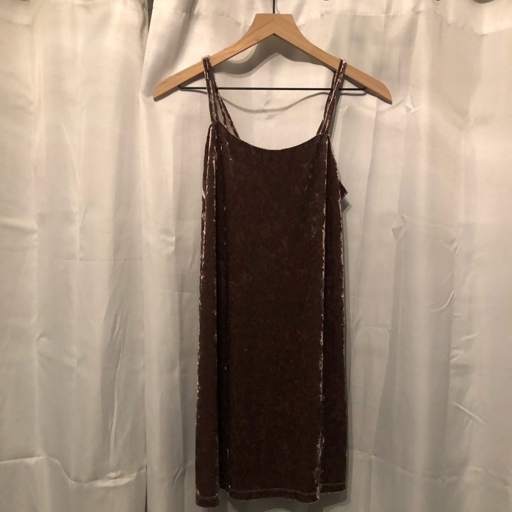 Velvet purple dress. Hardly warn. Good condition